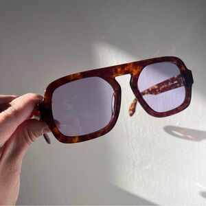 Elisa Johnson Jane Sunglasses — Red Tortoise